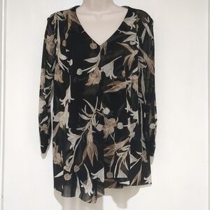 Alfani Drape-Front Woman’s Blouse Black And Beige Floral V-neck  size Medium
